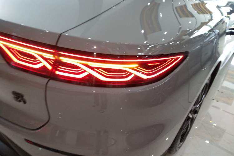 Used BYD Han 2025 DM-i 125KM Prestige Model
