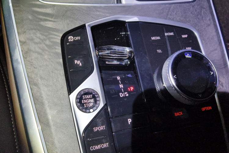 Used BMW X5 2023 xDrive 30Li Luxury M Sport Package
