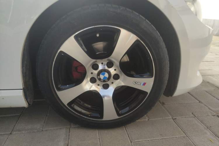 Used BMW 3 Series 2011 320i Convertible Coupe
