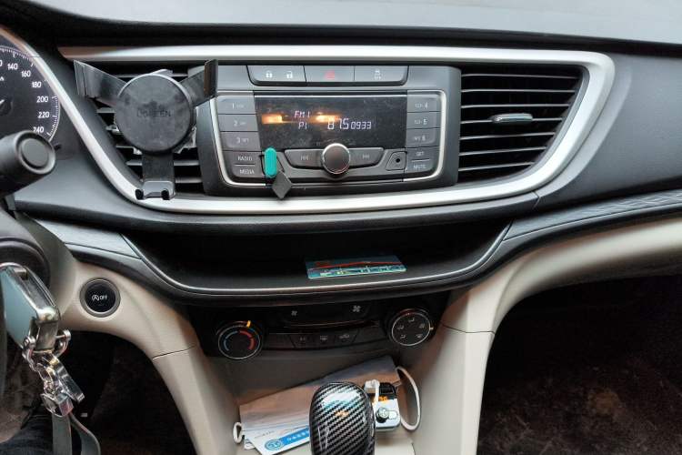 Used Buick GT 2016 15N Automatic Entry-Level Trim Audio And AC Panel