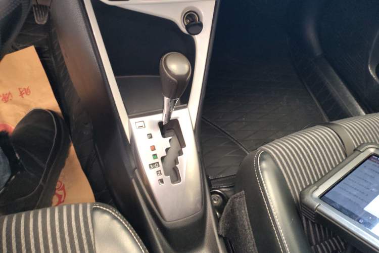 Used Toyota YARiS L Zhi Xuan 2015 1.5G Automatic Xuan Dong Sunroof Special Edition