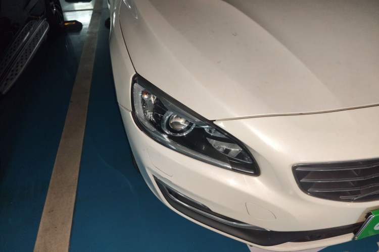 Used Volvo S60 2017 S60L T4 Smart Range Edition Right Front Headlight