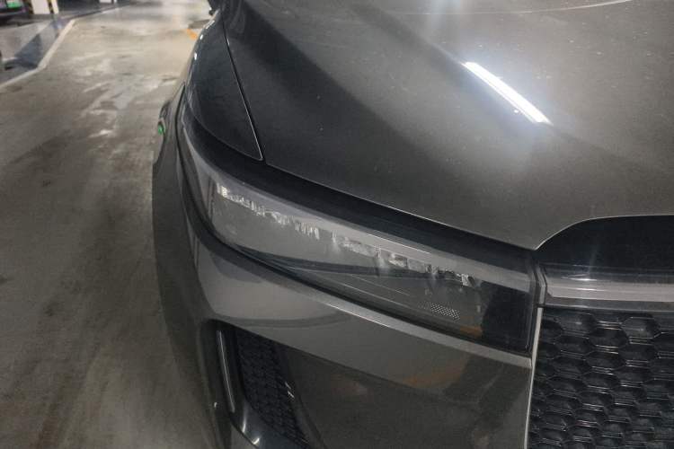 Used Li Auto ONE 2020 Extended-Range 6-Seater Version Right Front Headlight