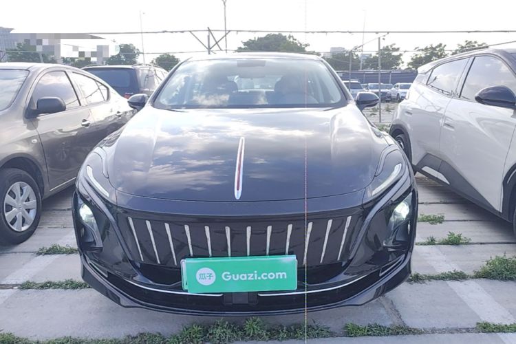 Used Hongqi E-QM5 2022 431 km Charge & Enjoy Edition

