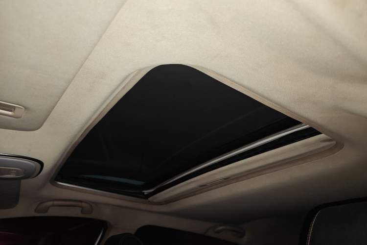 Used BYD Song New Energy 2017 Song DM 1.5TID All-Wheel Drive Luxury Model
