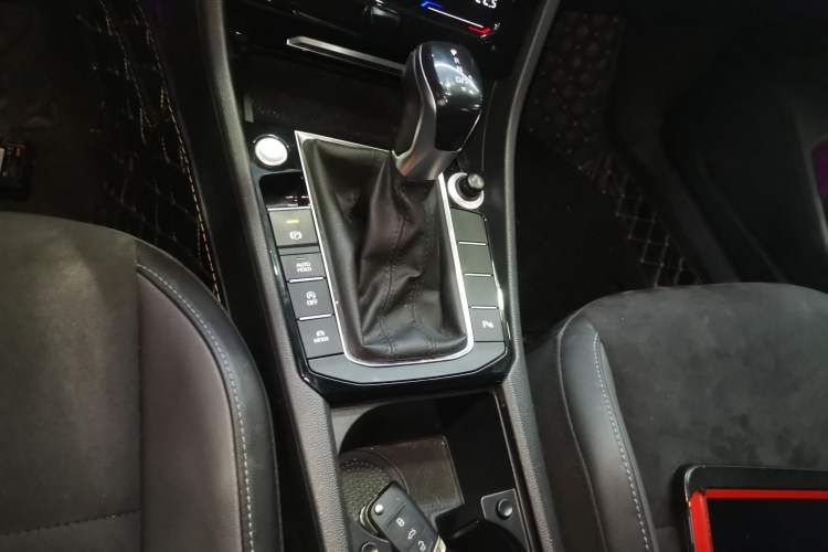 Used Volkswagen Sagitar 2019 280TSI DSG Luxury Version China VI Standard