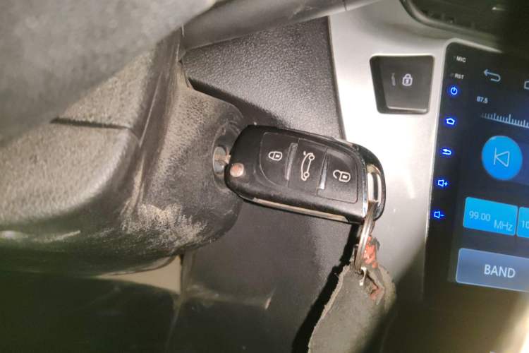 Used Peugeot 301 2017 1.6L Manual Comfort Edition
