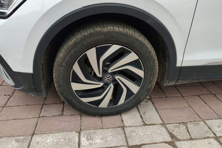 Used Volkswagen Tiguan L 2024 300TSI Automatic Two-Wheel Drive Smart Edition
