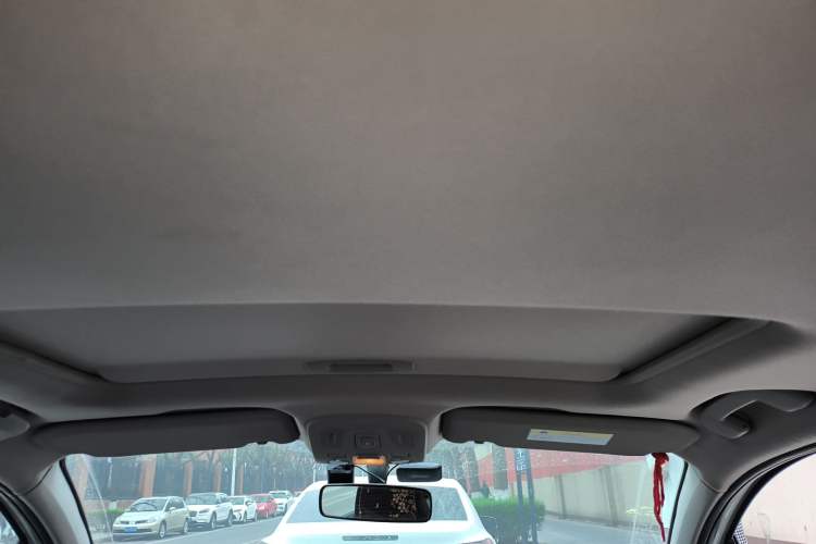 Used Citroen C4L 2013 1.8L Automatic Jingzhi Edition Headliner