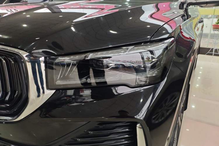 Used Geely Auto Monjaro L 2021 2.0TD DCT EVO Two-Wheel Drive Smart Luxury Version Left Front Headlight