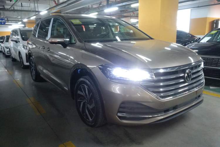 Used Volkswagen Viloran 2020 330TSI Luxury Edition