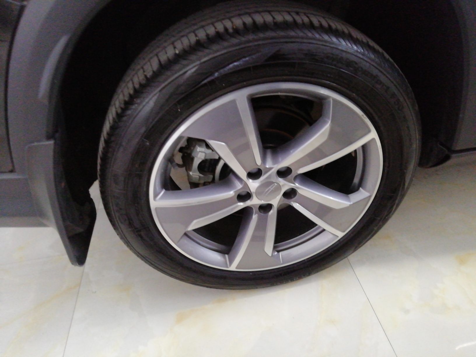 Geely Auto Haoyue L 2023 2.0T DCT Prestige Edition — снимка 11