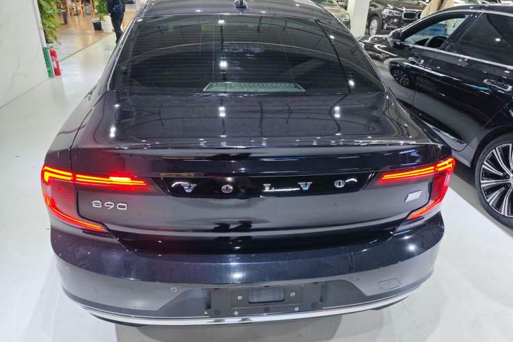 Used Volvo S90 New Energy 2020 Restyled T8 E-Drive Hybrid Zhiyi Luxury Edition