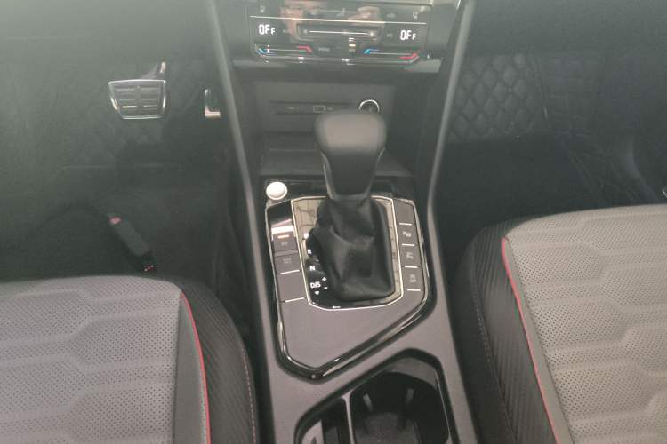 Used Volkswagen Tiguan L 2023 330TSI Automatic Two-Wheel Drive R-Line Flagship Edition