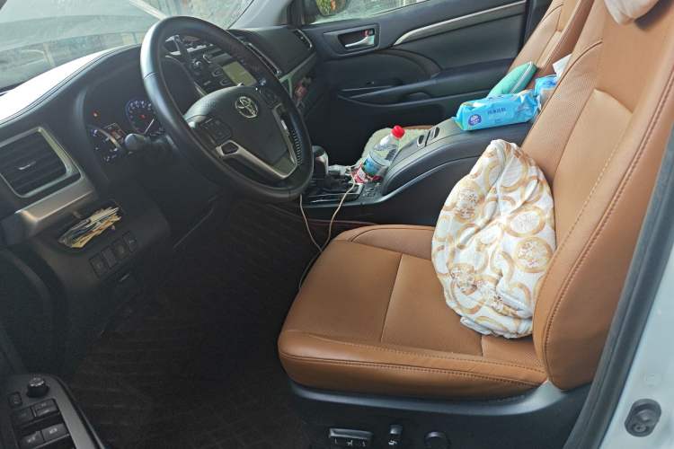 Used Toyota Highlander 2018 2.0T Four-Wheel Drive Knight Edition 7 Seats China VI Standard