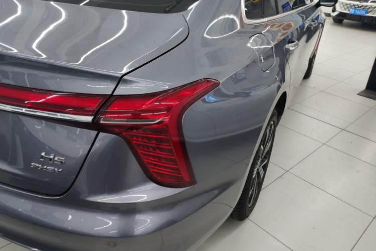 Used Hongqi H5 PHEV 2025 130 Super Hybrid Version Exterior 3