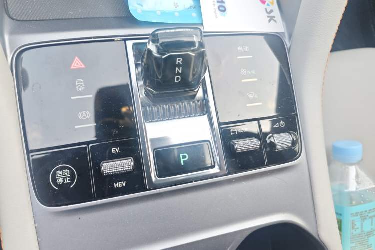 Used BYD Song PLUS New Energy 2024 HONOR Edition DM-i 110km Flagship Model Gear Lever