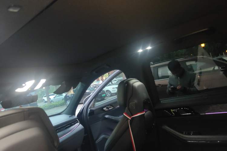 Used Lynk & Co 09 EM-P 2021 2.0T PHEV Halo Six-Seater Headliner