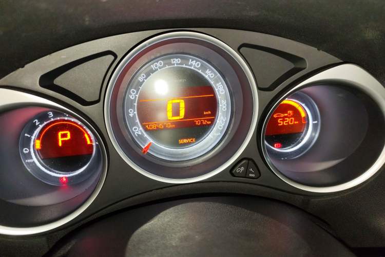 Used Citroen C4L 2013 1.6 THP Automatic Impression Edition
