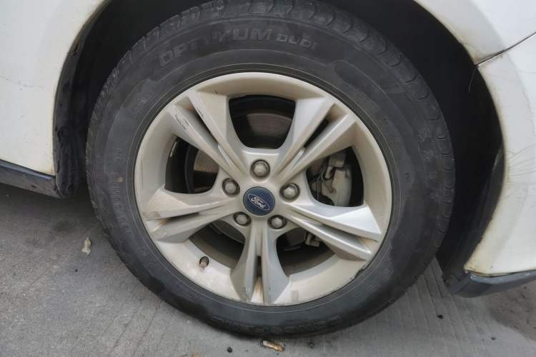 Used Ford Focus 2015 Sedan 1.6L Manual Comfort Model