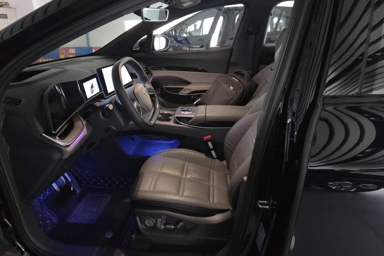 Used Hongqi Tiangong 08 2025 680 Ultra Four-Wheel-Drive Version Left Front Seat