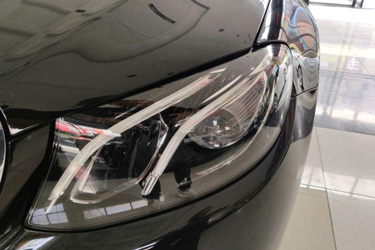 Used Mercedes-Benz E-Class 2018 Facelift E 300 L Luxury Edition