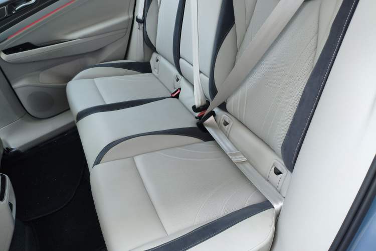 Used Volkswagen ID.7 VIZZION 2024 First Edition Left Rear Seat