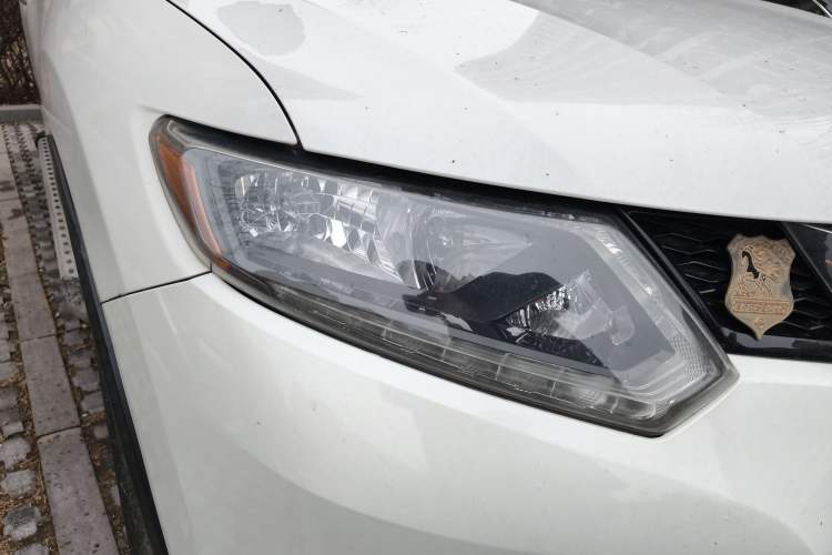 Used Nissan X-Trail 2014 2.0L CVT Comfort Edition 2WD Right Front Headlight