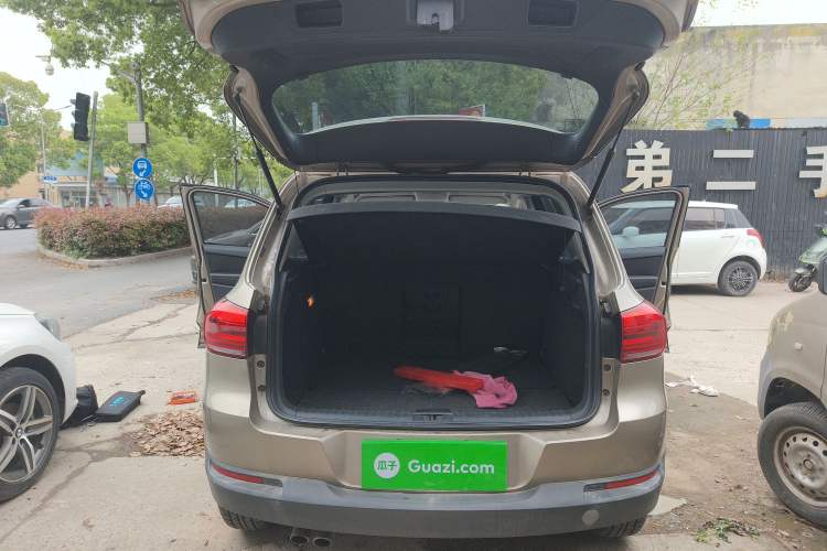 Used Volkswagen Tiguan 2013 1.8TSI Automatic Two-Wheel Drive Trend Edition Trunk