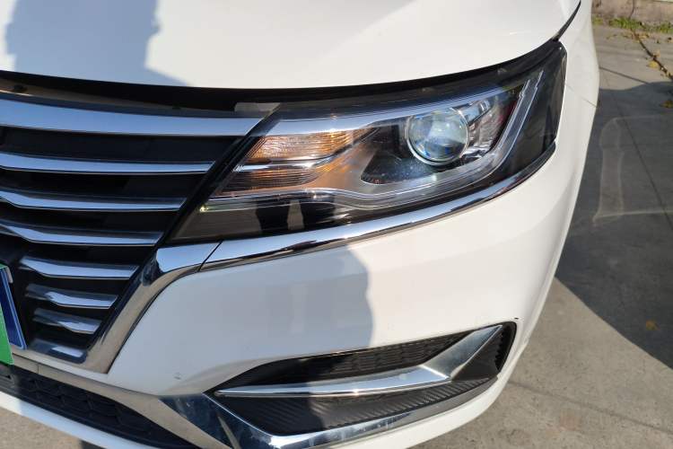 Used Roewe i6 2020 PLUS 1.6L CVT 4G Connected Glory Flagship Edition