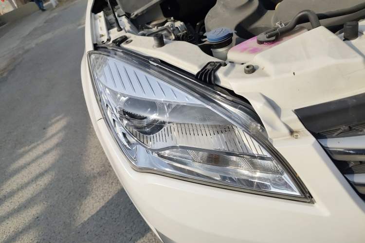 Used CHANGAN CS35 2016 1.6L Automatic Luxury Model China V Standard
