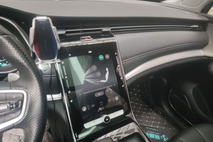 Used Roewe RX5 MAX 2019 300TGI Automatic Smart Cabin Luxury Edition