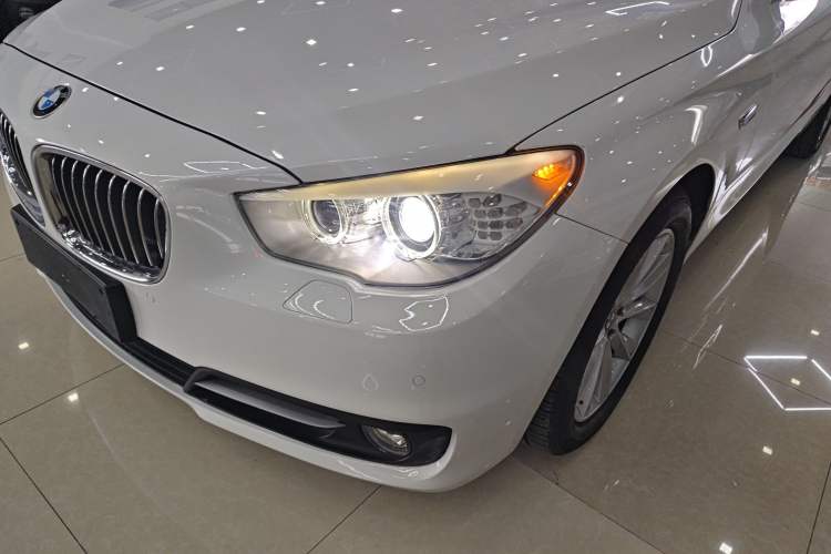 Used BMW 5 Series GT 2015 528i Leading Model