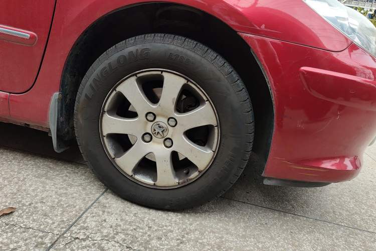 Used Peugeot 307 2010 Hatchback 1.6L Automatic Comfort Edition Right Front Wheel Hub