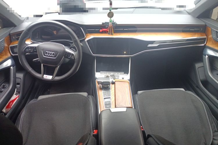 Used Audi A6L 2019 45 TFSI Prestige Dynamic Edition Center Console