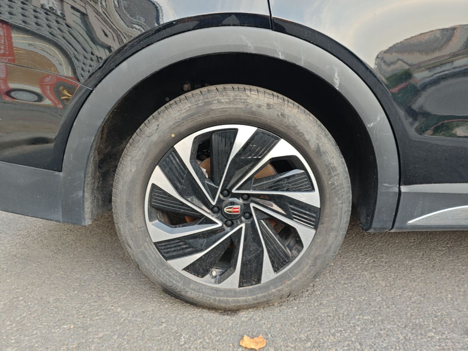 Hongqi HS7 PHEV 2024 2.0T PHEV Four-Wheel Drive Flagship Edition 6 Seats — снимка 11