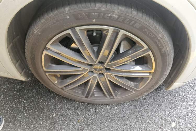 Used Hima Luxeed R7 2025 Range-Extended Version 251 km Max