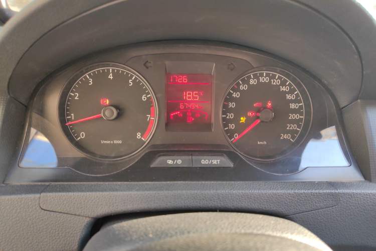 Used Volkswagen Santana 2015 1.6L Manual Fashion Edition Instrument Cluster