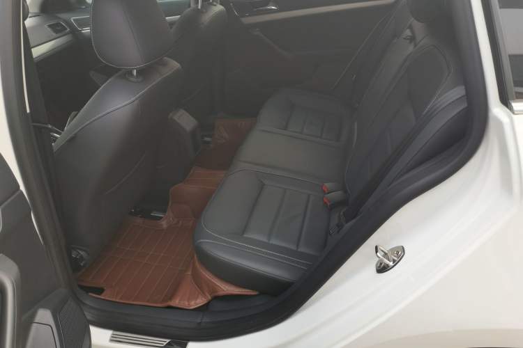 Used Volkswagen Gran Lavida 2015 230TSI DSG Comfort Edition
