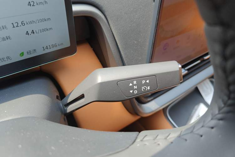 Used Dongfeng eπ eπ008 2026 Model Six-Seat Range-Extended Family Delight Edition