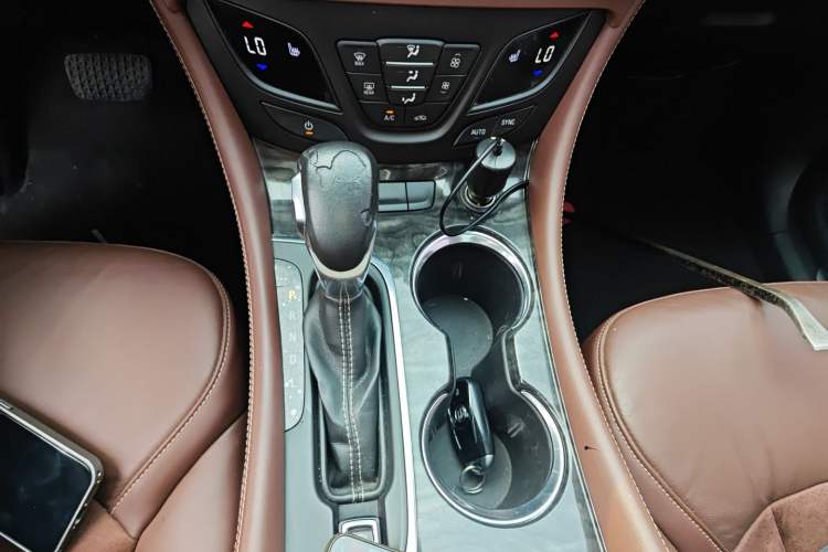 Used Buick Envision 2016 20T Two-Wheel-Drive Elite Model
