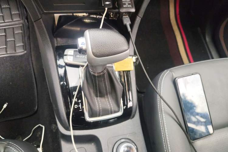 Used Isuzu mu-X 2020 1.9T Diesel Automatic 4x4 Enjoyment Edition 5 Seats China VI Standard
