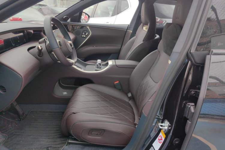 Used Avatr 11 2025 Year Updated Max Extended-Range Version Left Front Seat