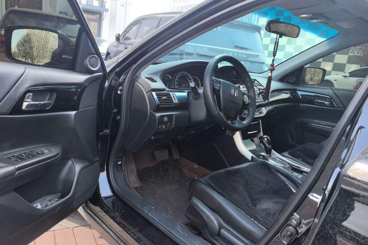 Used Honda Accord 2016 2.0L Comfort Edition
