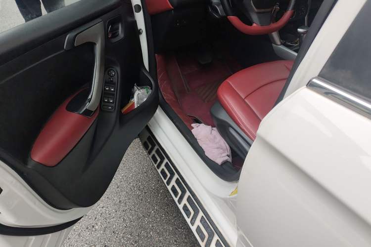 Used Citroen C3-XR 2015 1.6THP Automatic Pioneer Model