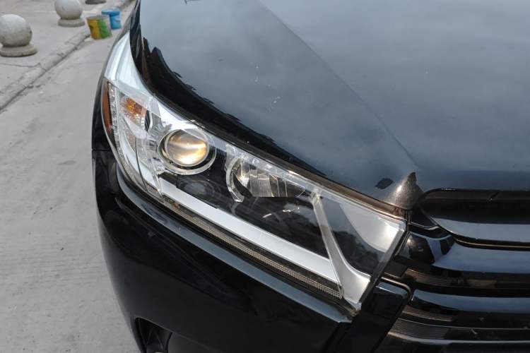 Used Toyota Highlander 2018 2.0T Four-Wheel Drive Prestige Version 7 Seats China VI Standard
