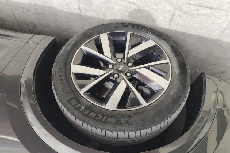 Used Li Auto L7 2023 Pro Model
