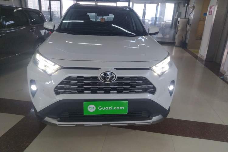 Used Toyota RAV4 2024 2.0L CVT Two-Wheel Drive Fashion Plus Edition