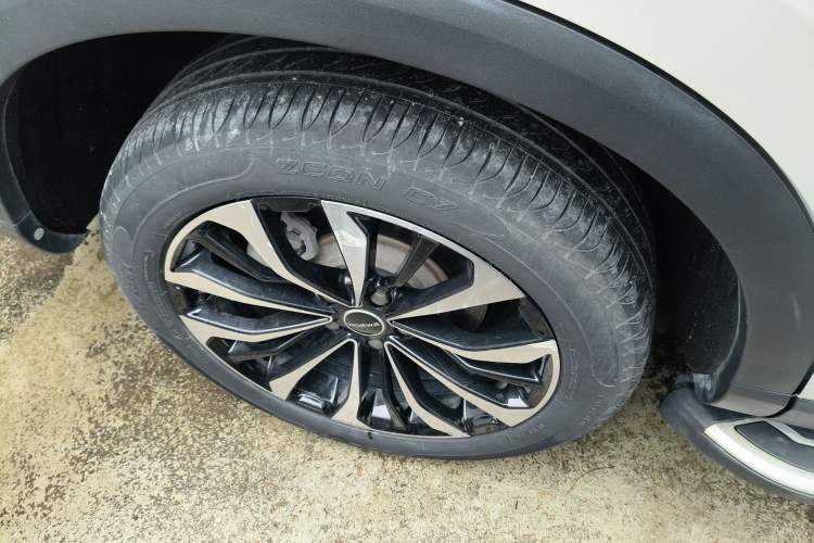 Used Roewe RX5 MAX 2021 Supreme Series 300TGI Automatic Luxury Cabin Edition Right Rear Wheel Hub