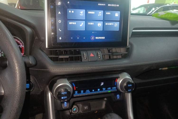 Used Toyota RAV4 2020 2.0L CVT Two-Wheel Drive Fashion Edition Audio And AC Panel